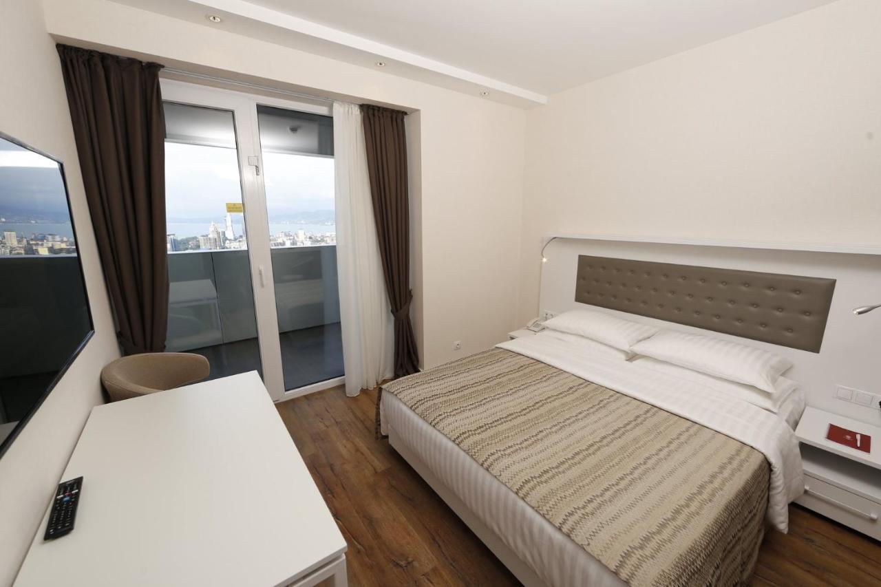 Apartments In Alliance บาทูมิ ภายนอก รูปภาพ